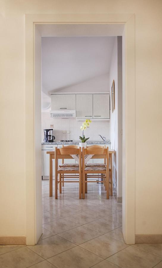Apartments Zaharija 로비니 객실 사진
